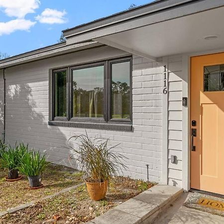 Smart Bungalow: 10-Min To Uf, Central Location 盖恩斯维尔 外观 照片